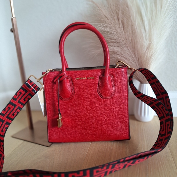 MICHAEL KORS ’MERCER’ PEBBLED LEATHER RED ACCORDIAN TOTE/CROSSBODY NWT - Picture 3 of 8